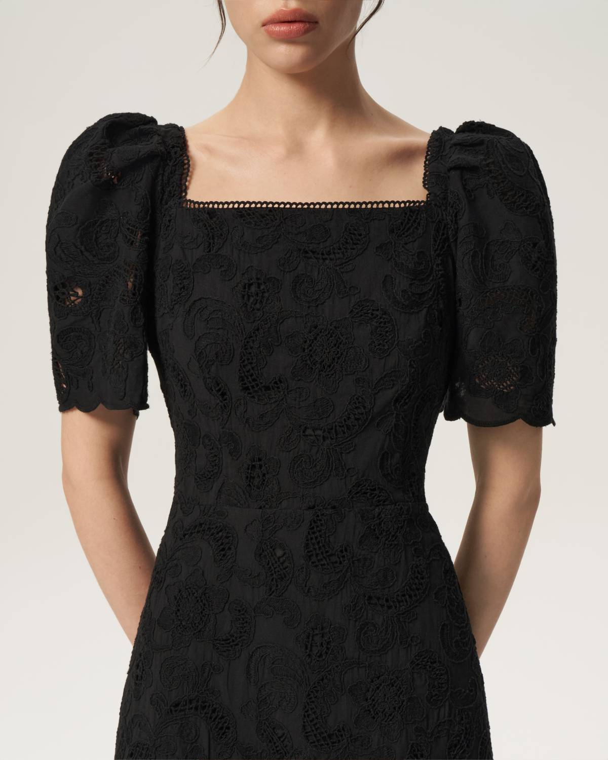 Lace dress black