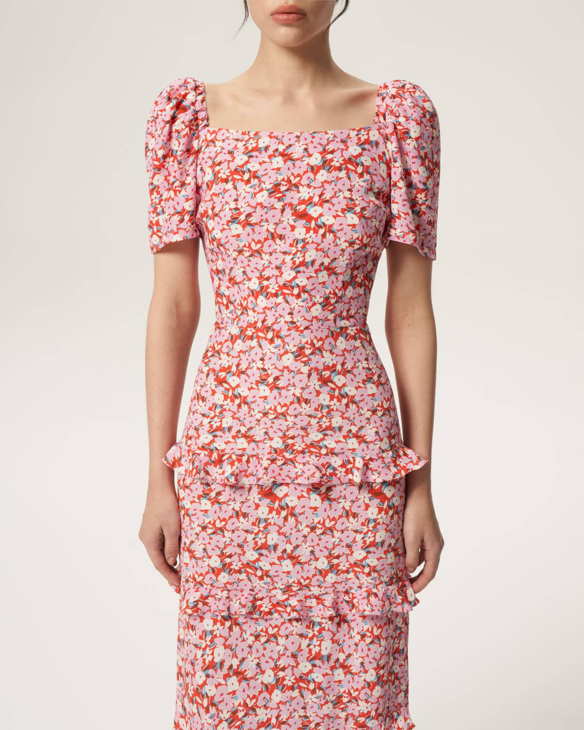 Dress with folds pink