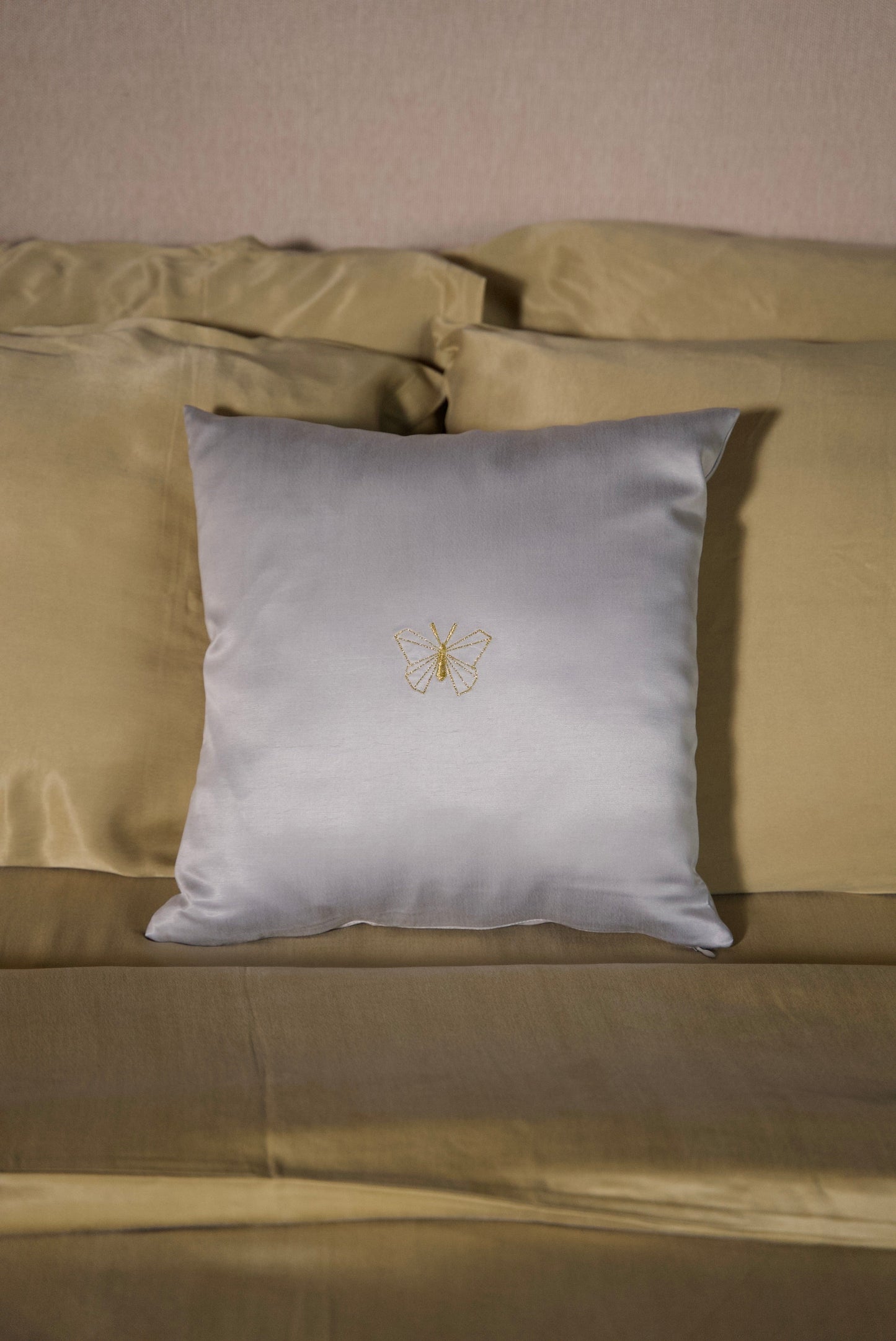 CHO DECORATIVE PILLOW CASE
