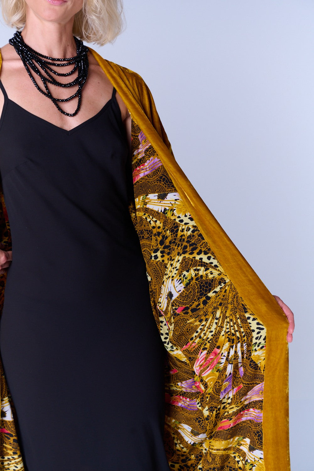 SELFSURE REVERSIBLE SILK-VELVET KIMONO SAURA